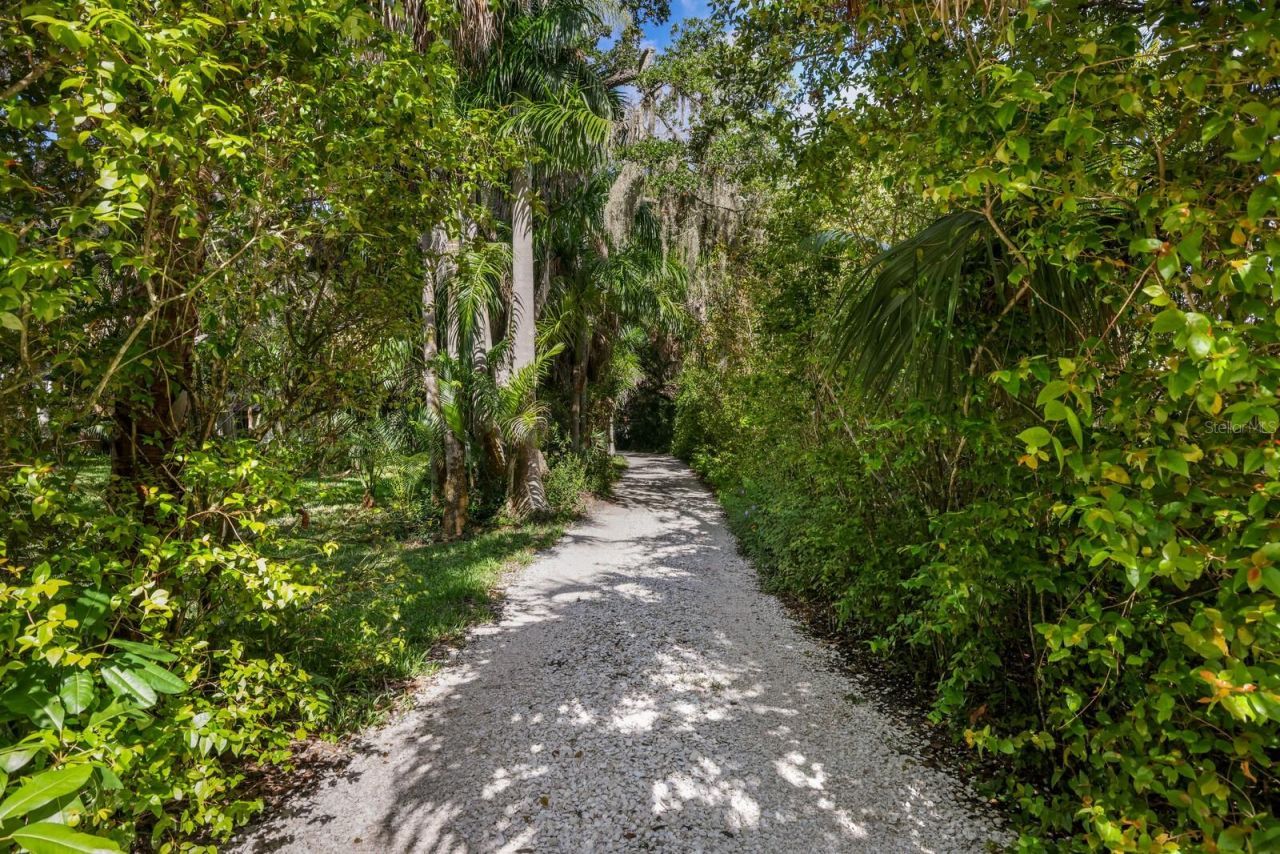 3301 Bay Shore Road, Sarasota, FL 34234 Photo