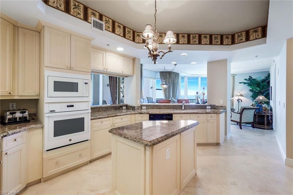 700 La Peninsula Blvd, Unit 401, Naples, FL 34113 Photo