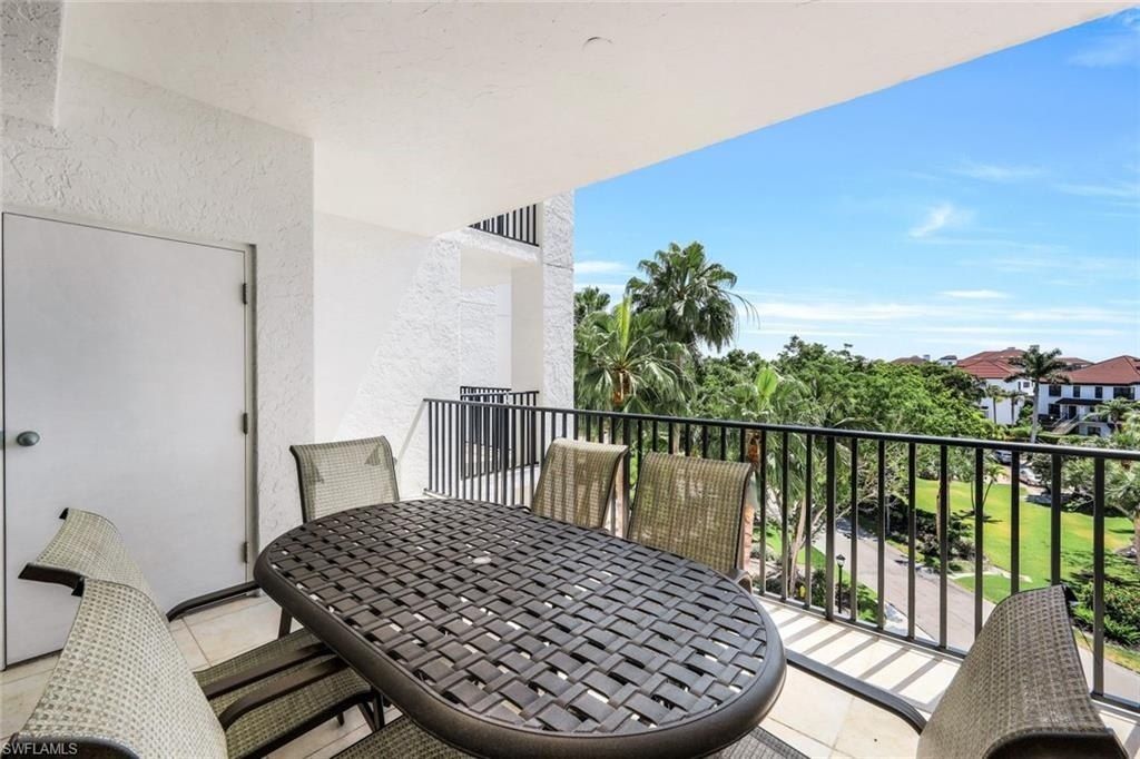 700 La Peninsula Blvd, Unit 401, Naples, FL 34113 Photo