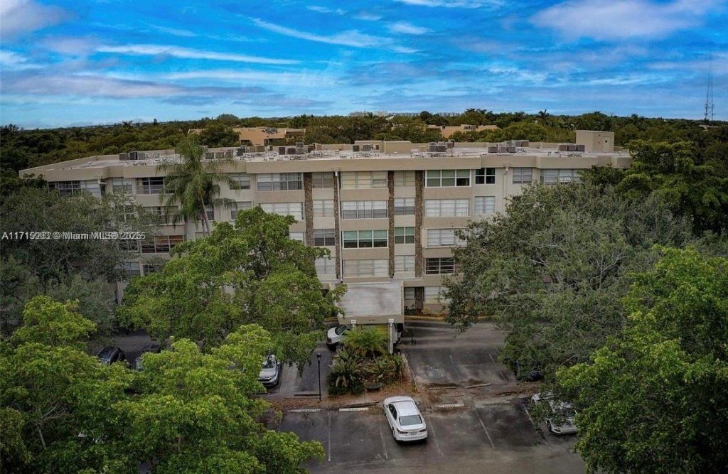 6700 Cypress Rd, Unit 512, Plantation, FL 33317 Photo