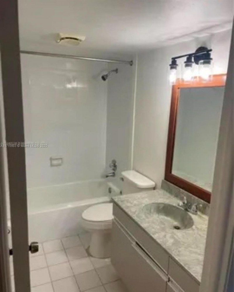 6700 Cypress Rd, Unit 512, Plantation, FL 33317 Photo