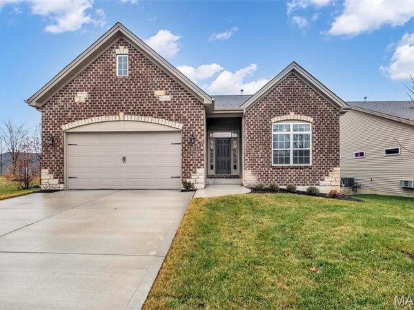 201 Keaton Woods Drive, O'Fallon, MO 63368