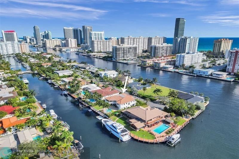 642 Palm Dr, Hallandale Beach, FL 33009 Photo