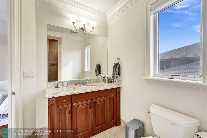 642 Palm Dr, Hallandale Beach, FL 33009 Photo