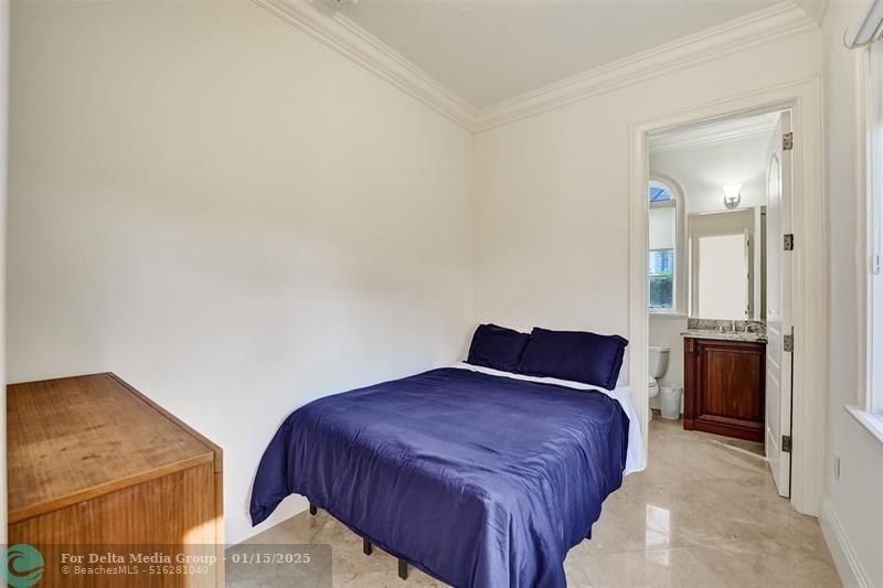 642 Palm Dr, Hallandale Beach, FL 33009 Photo