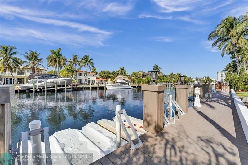 642 Palm Dr, Hallandale Beach, FL 33009 Photo