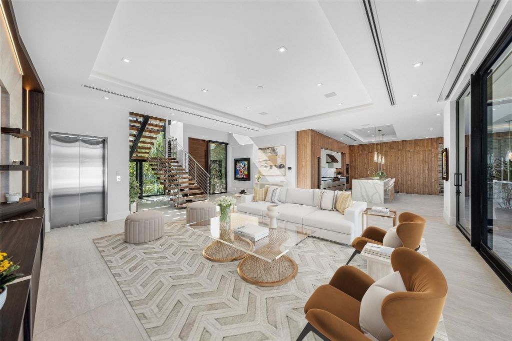 2817 NE 25th St, Fort Lauderdale, FL 33305 Photo