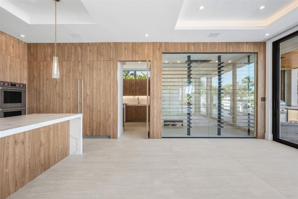 2817 NE 25th St, Fort Lauderdale, FL 33305 Photo