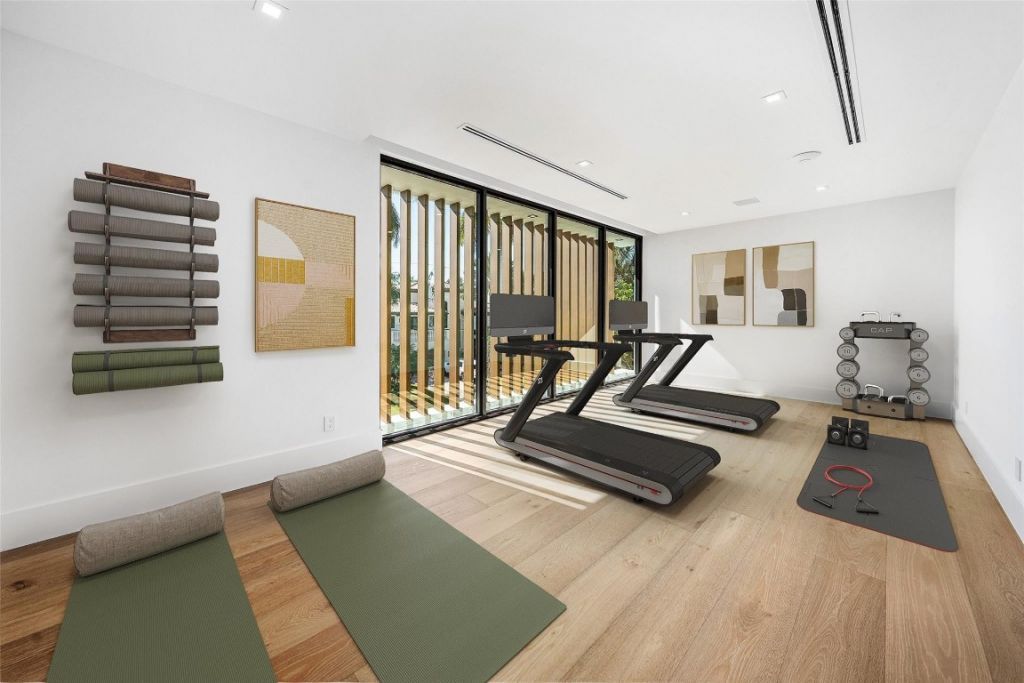 2817 NE 25th St, Fort Lauderdale, FL 33305 Photo