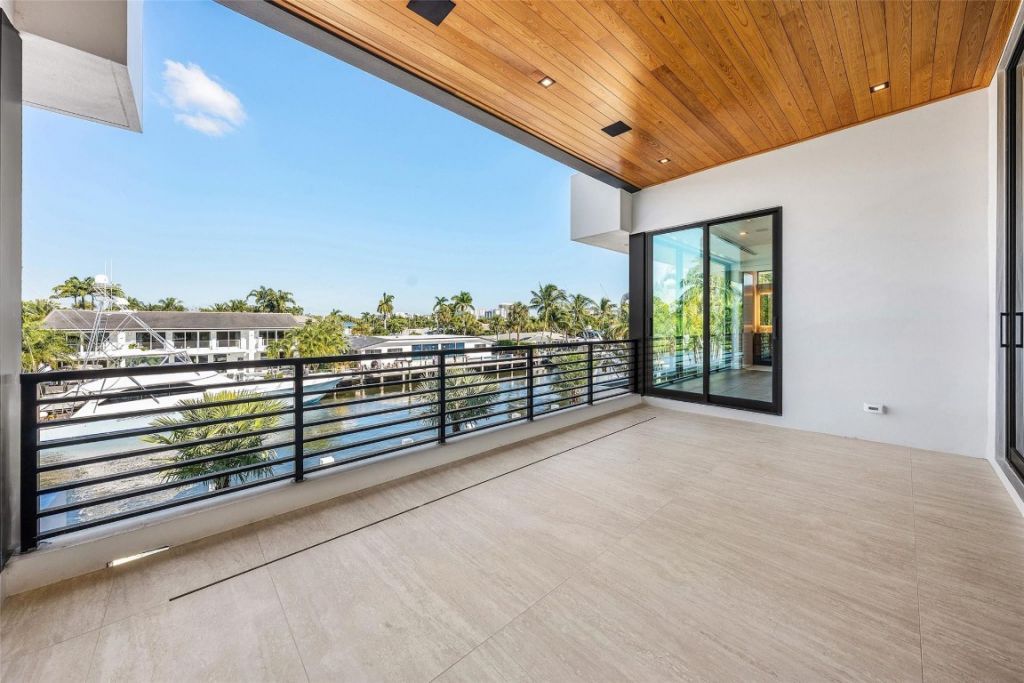 2817 NE 25th St, Fort Lauderdale, FL 33305 Photo