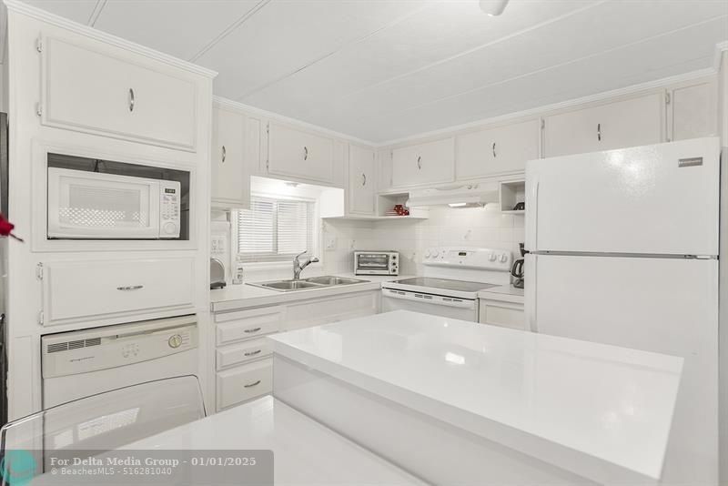 5670 SW Cypress Drive, Fort Lauderdale, FL 33312 Photo