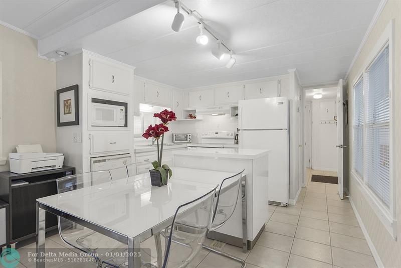 5670 SW Cypress Drive, Fort Lauderdale, FL 33312 Photo