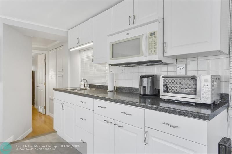 5670 SW Cypress Drive, Fort Lauderdale, FL 33312 Photo