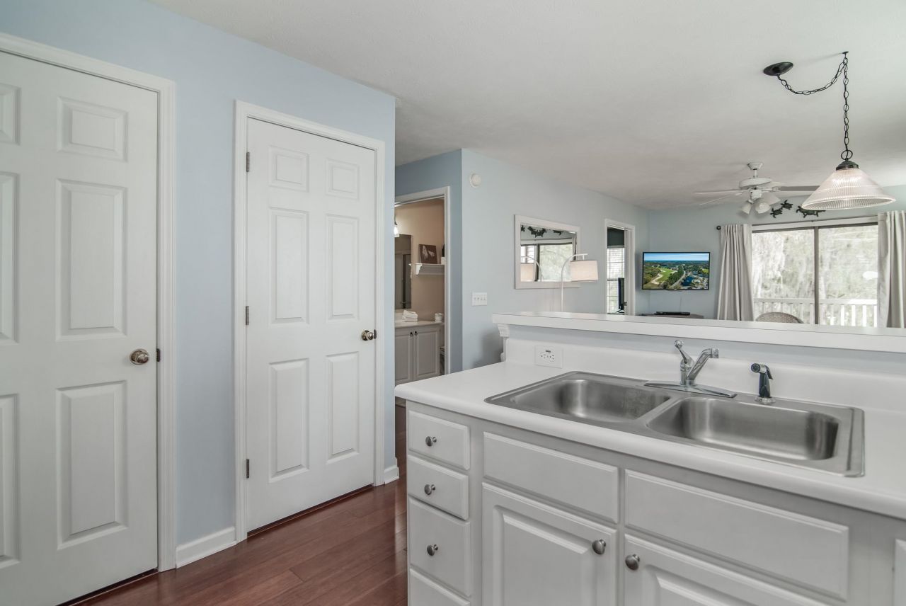 598 Blue Stem Dr. Photo 11