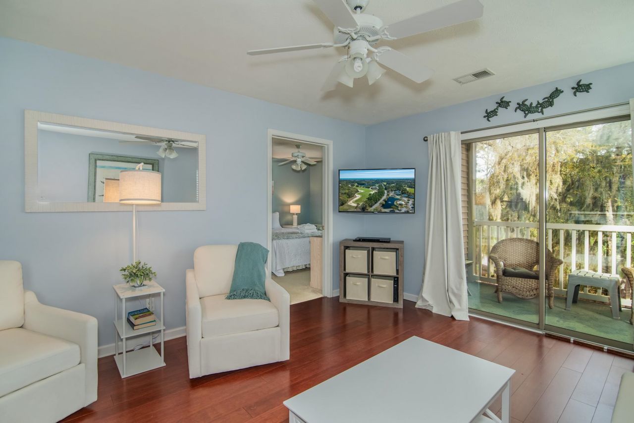598 Blue Stem Dr. Photo 4