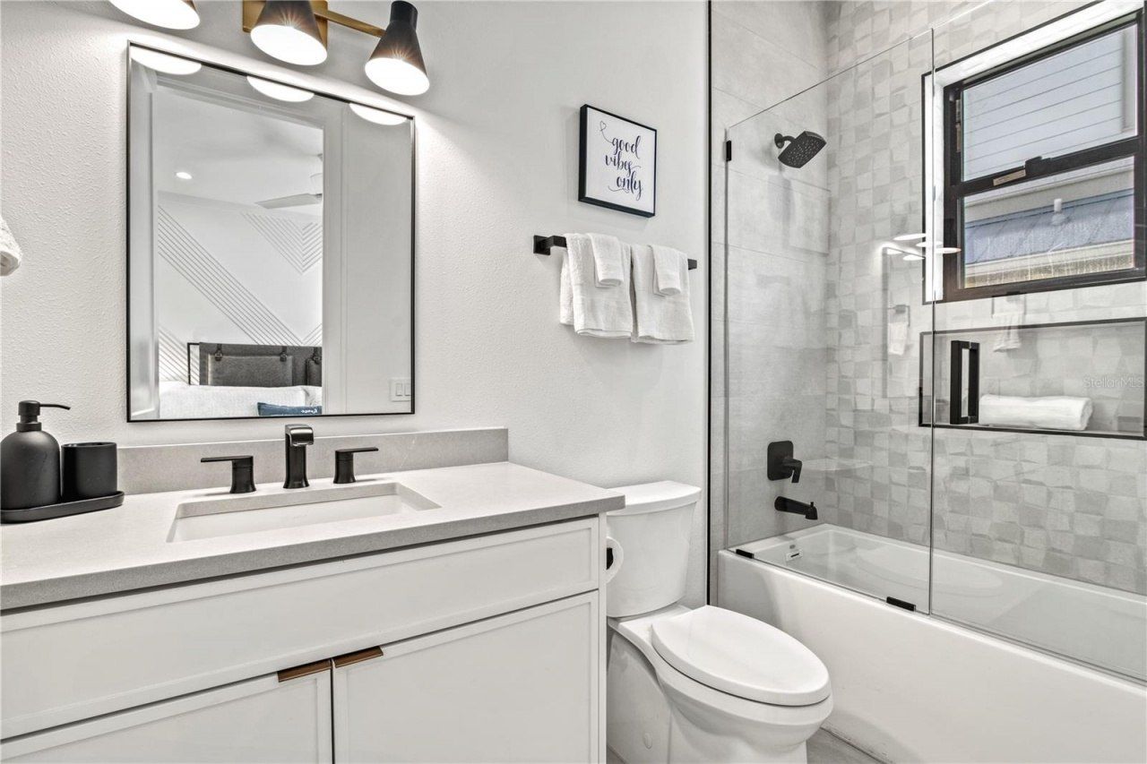 129 Mckinley Drive, Sarasota, FL 34236 Photo