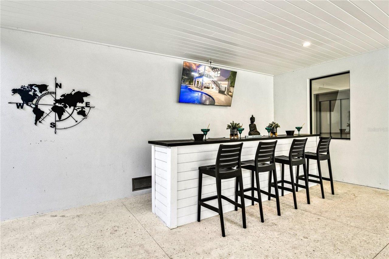 129 Mckinley Drive, Sarasota, FL 34236 Photo