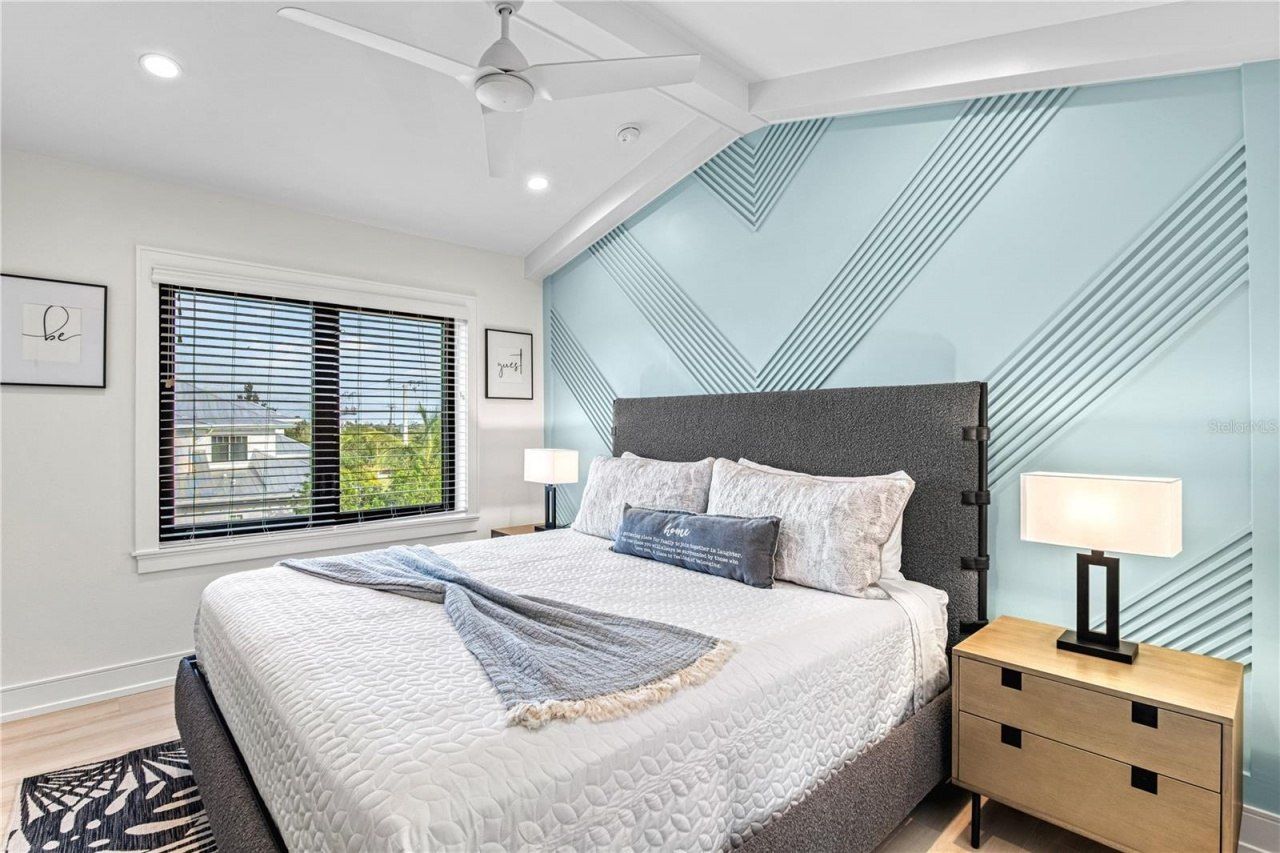 129 Mckinley Drive, Sarasota, FL 34236 Photo