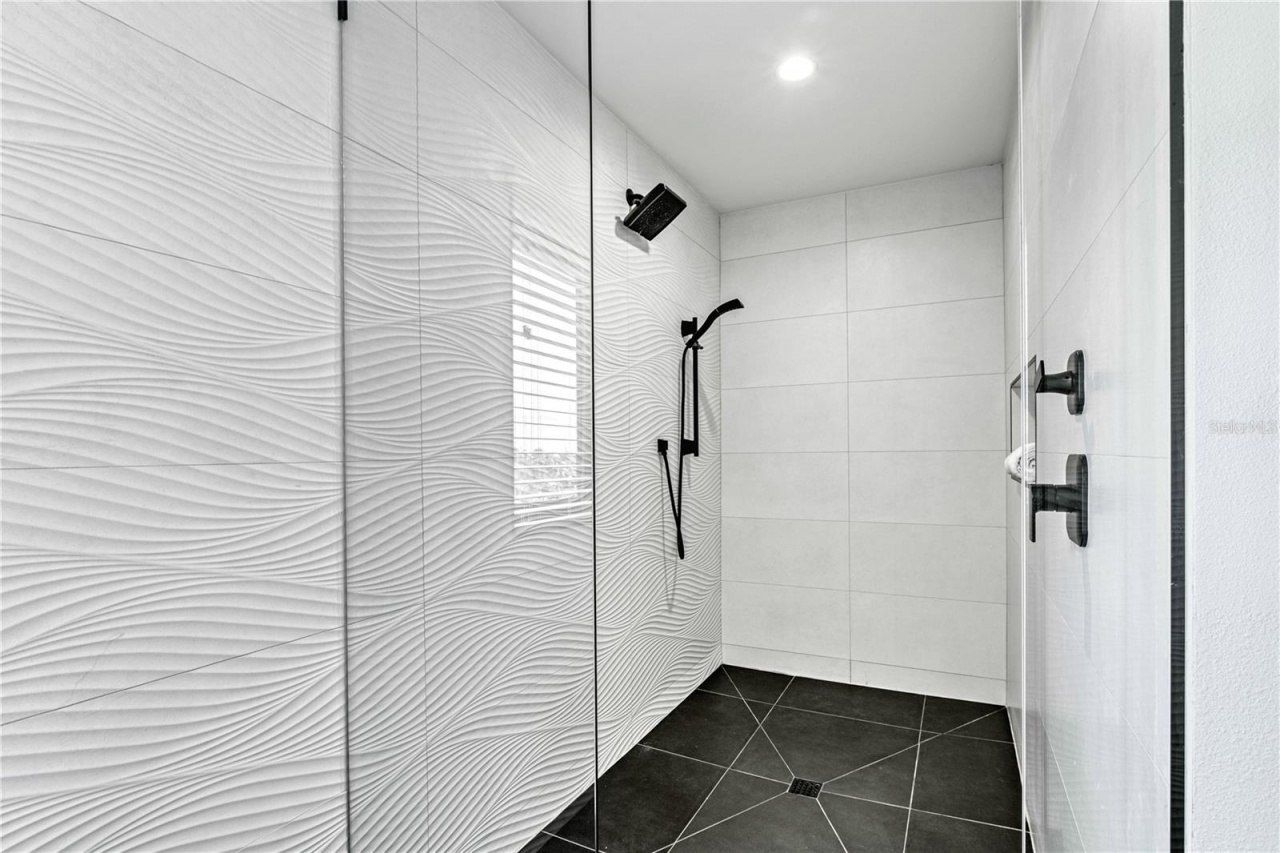 129 Mckinley Drive, Sarasota, FL 34236 Photo