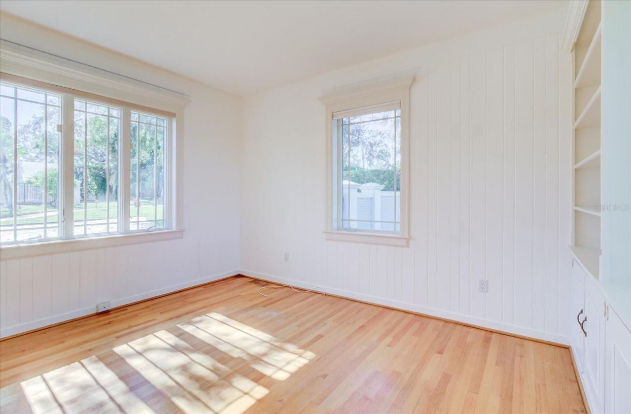 518 Riverside Drive, Tarpon Springs, FL 34689 Photo