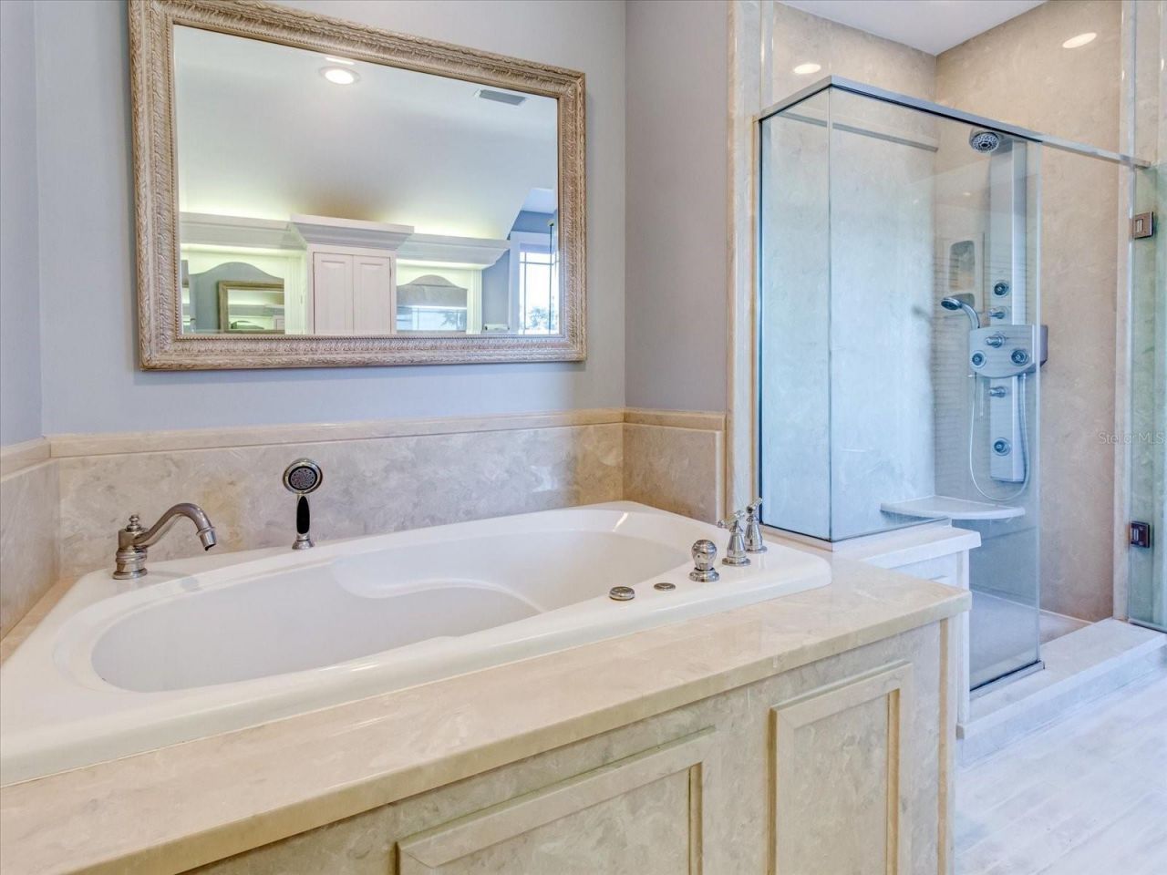 518 Riverside Drive, Tarpon Springs, FL 34689 Photo