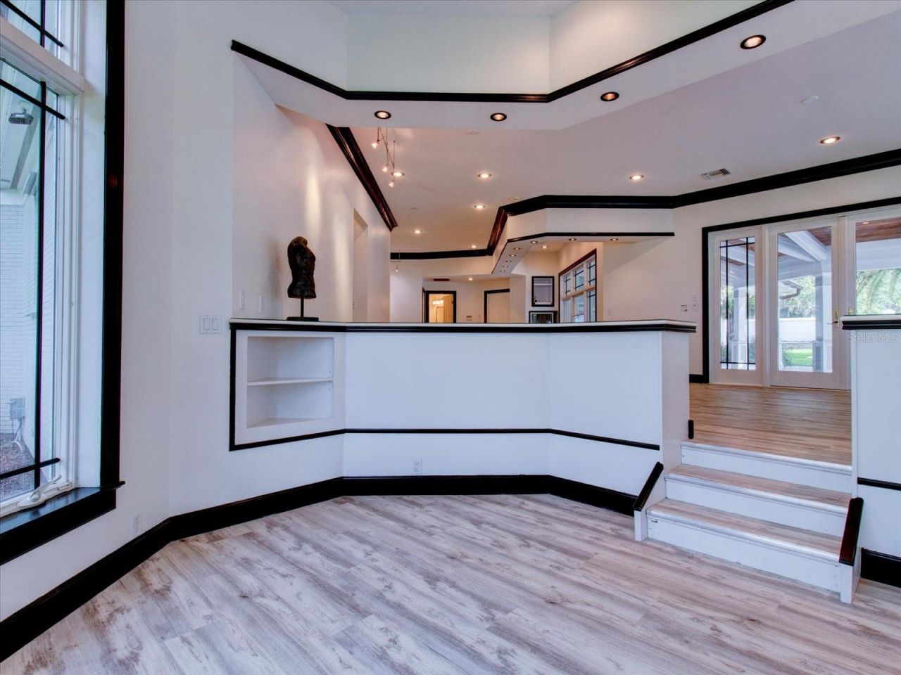 518 Riverside Drive, Tarpon Springs, FL 34689 Photo