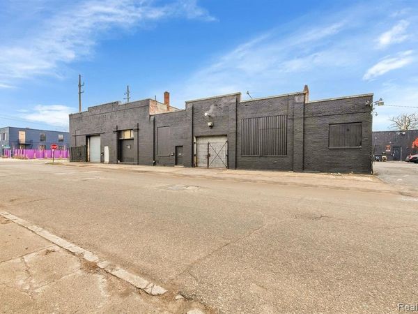 2240 BELLEVUE Street, Detroit, MI 48207