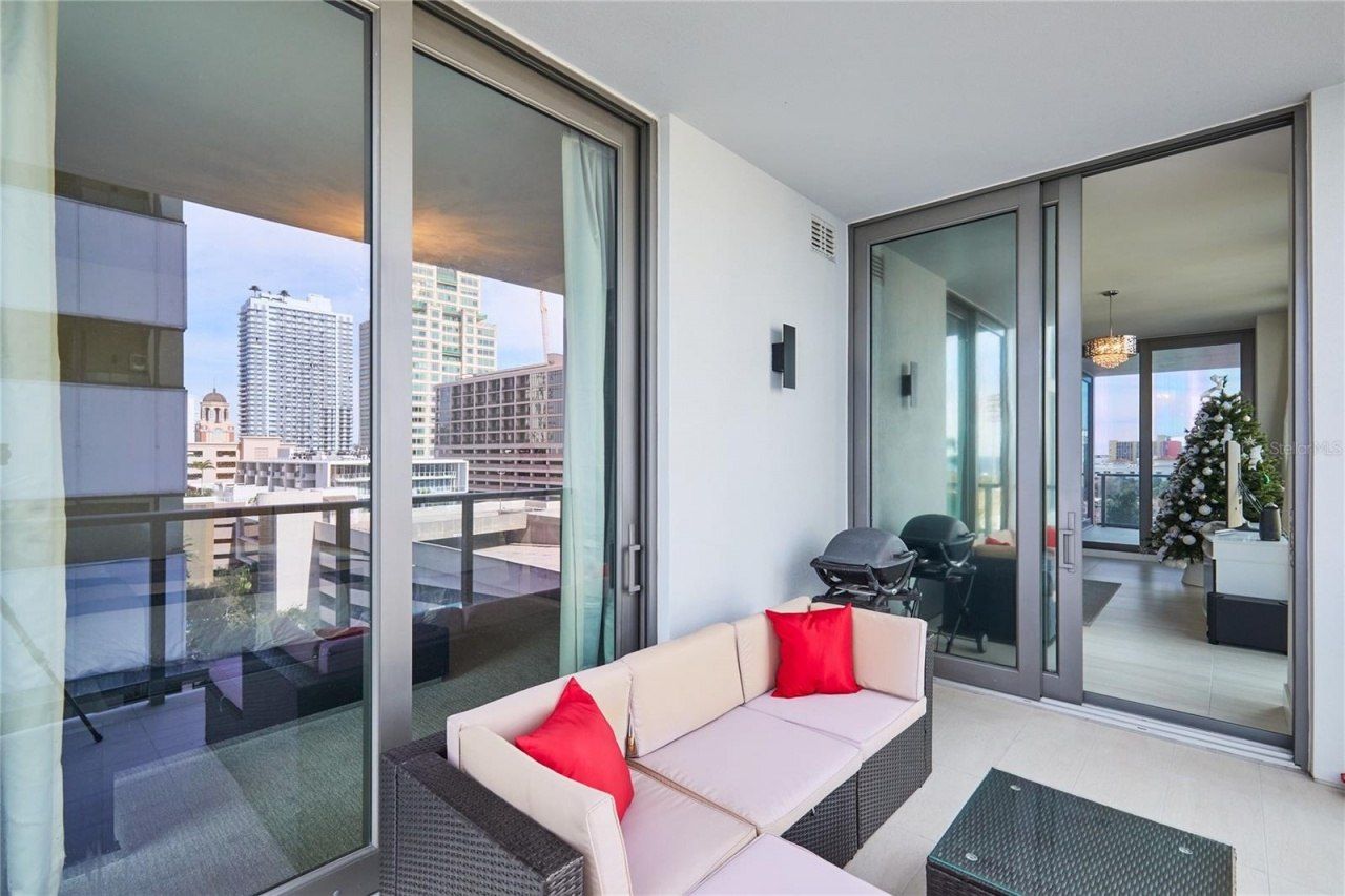 301 1st Street S, Unit 804, Saint Petersburg, FL 33701 Photo