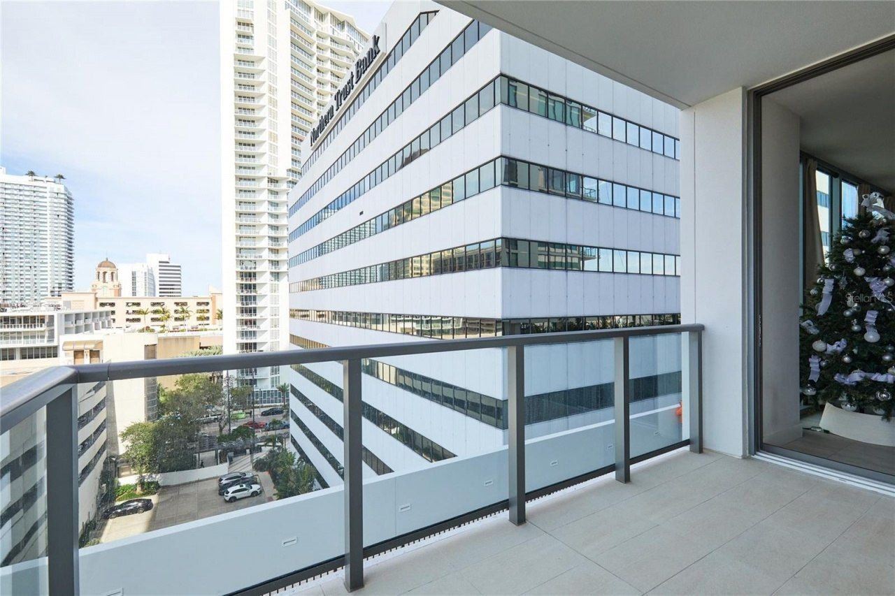 301 1st Street S, Unit 804, Saint Petersburg, FL 33701 Photo