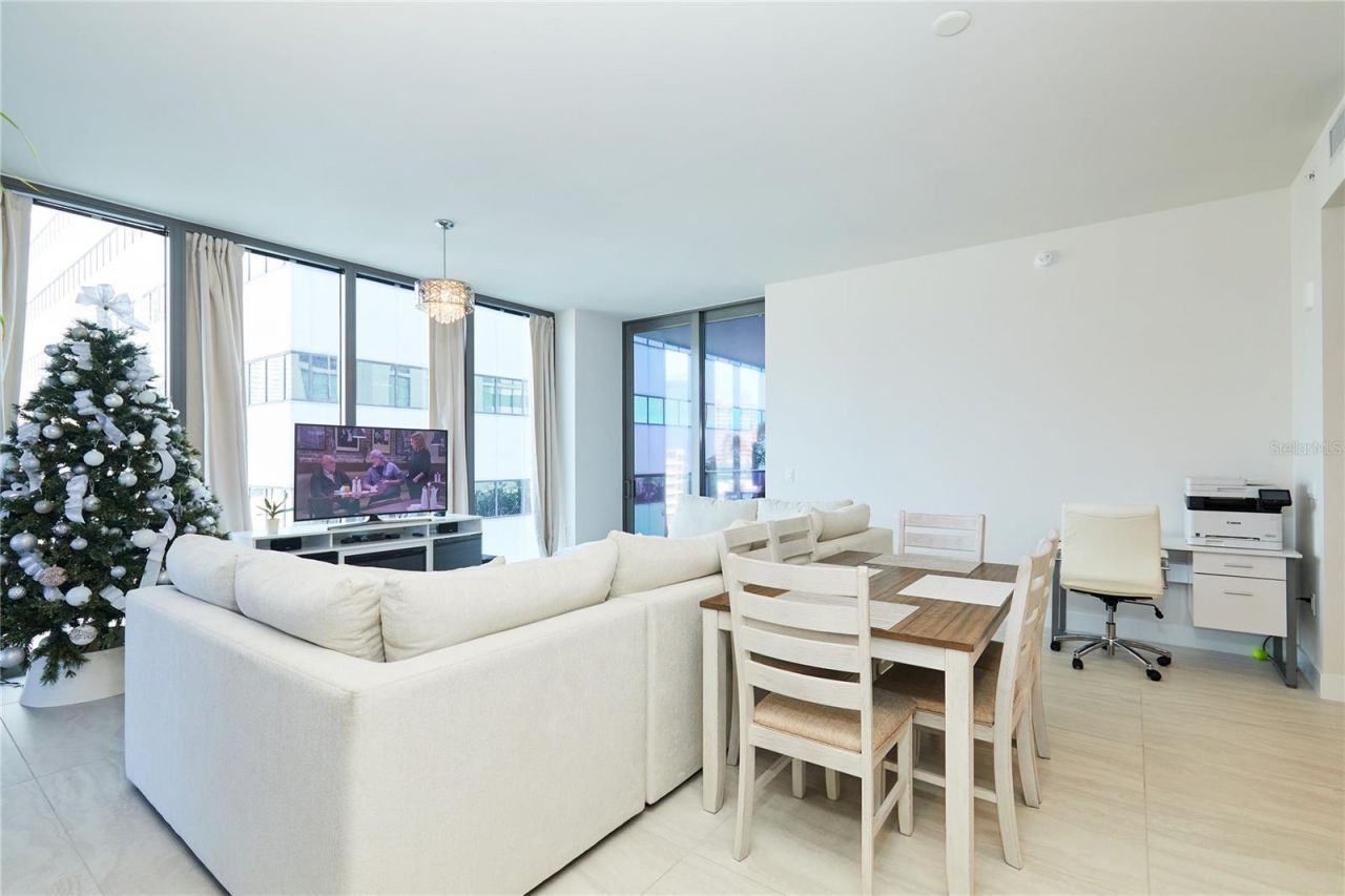 301 1st Street S, Unit 804, Saint Petersburg, FL 33701 Photo