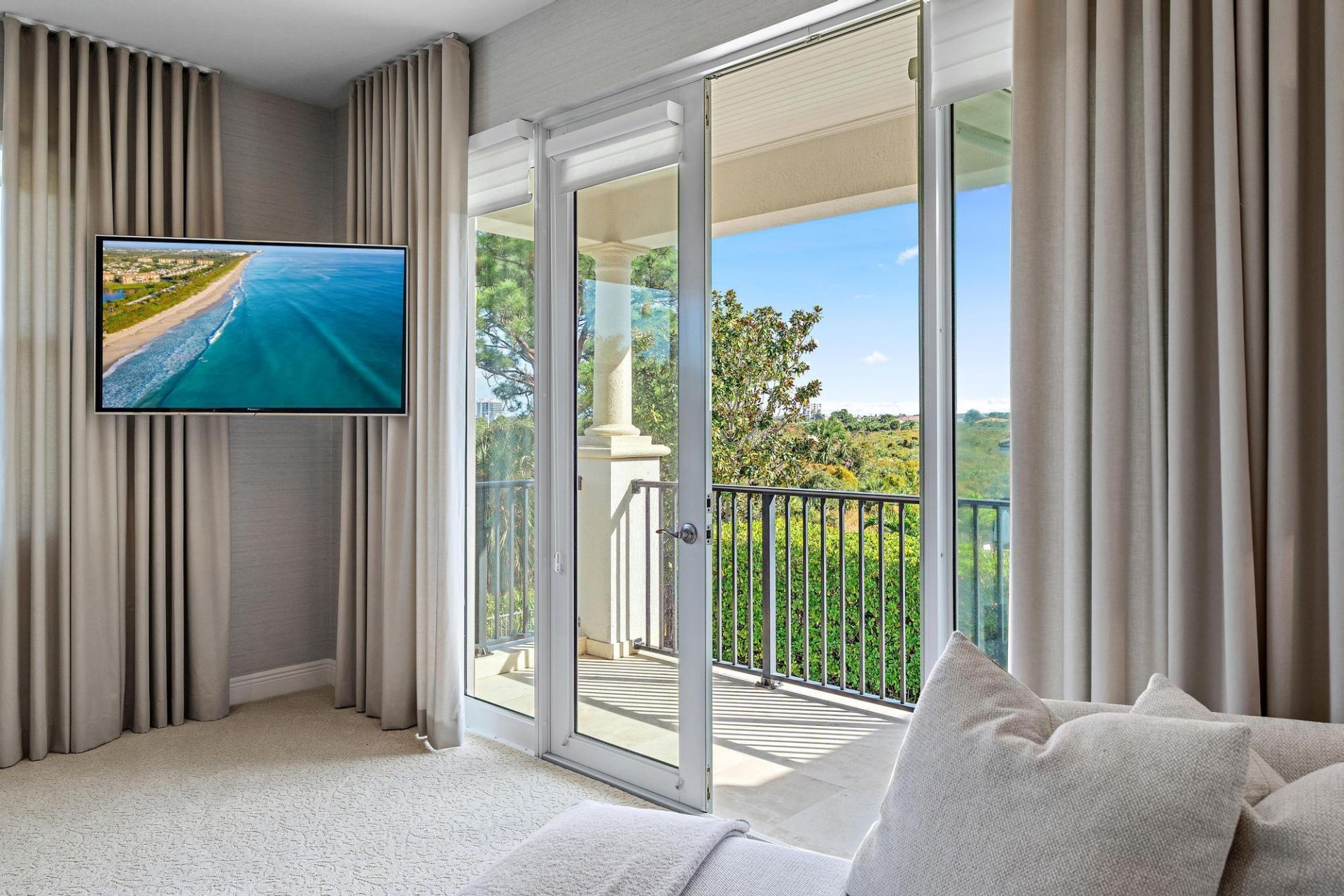 1727 W Hemingway Drive, Juno Beach, FL 33408 Photo