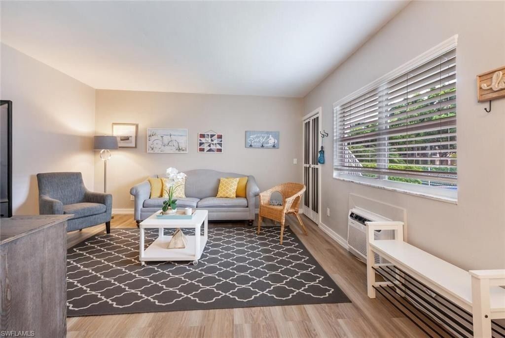 532 4th Ave S, Unit 2, Naples, FL 34102 Photo