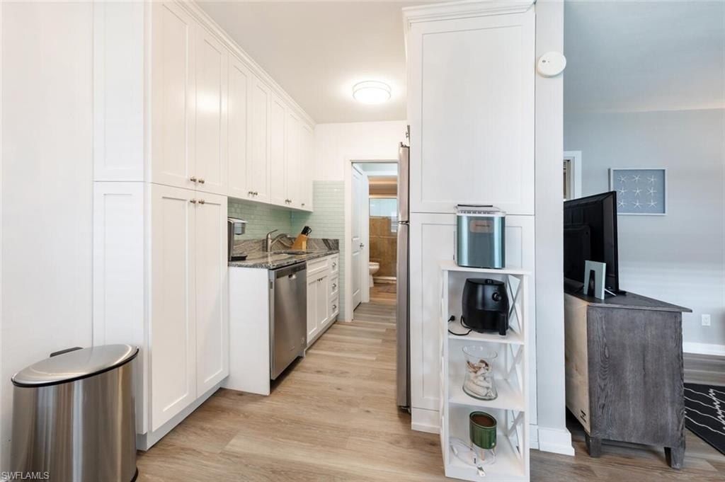 532 4th Ave S, Unit 2, Naples, FL 34102 Photo