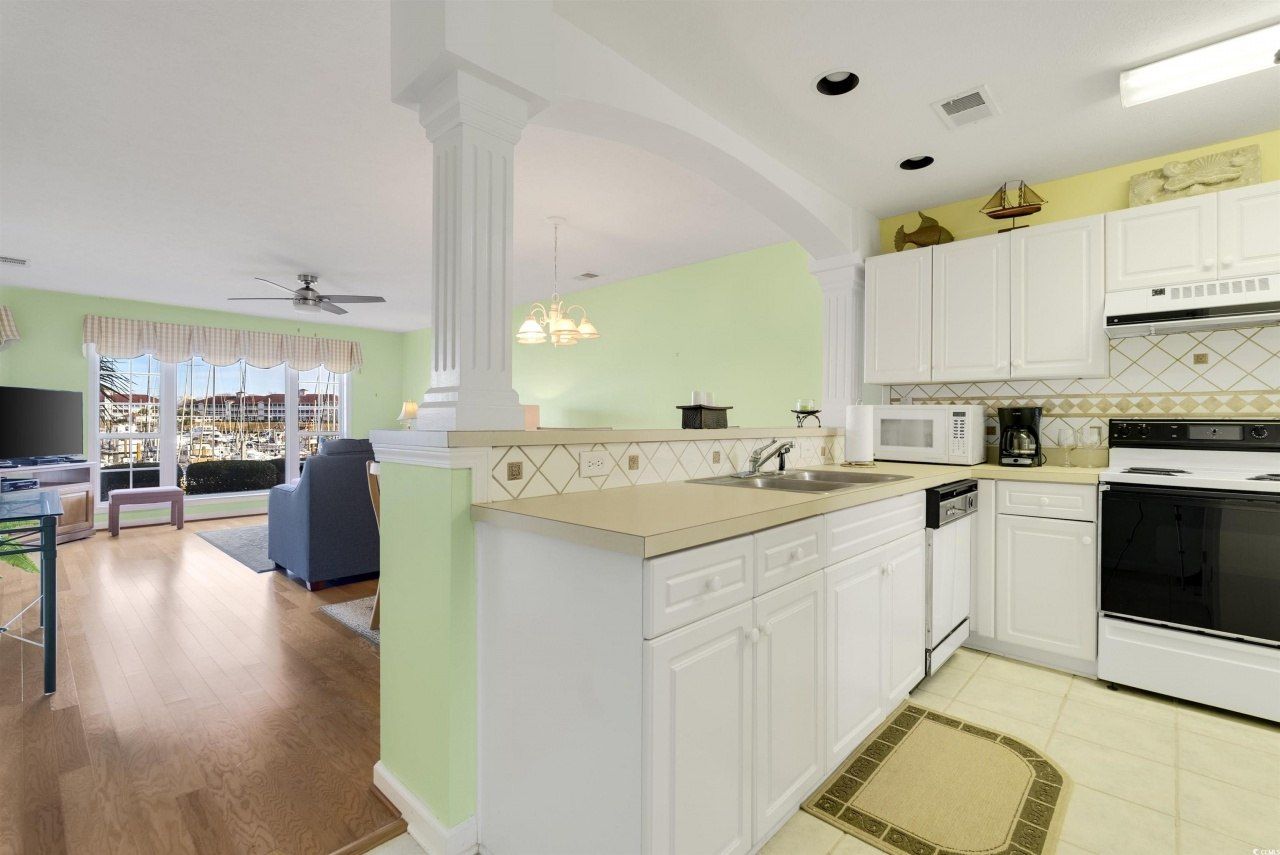 4633 Lightkeepers Way Photo 14