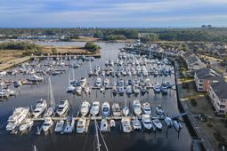 4633 Lightkeepers Way photo 4