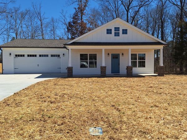 716 Brenda Ave, Loretto, TN 38469