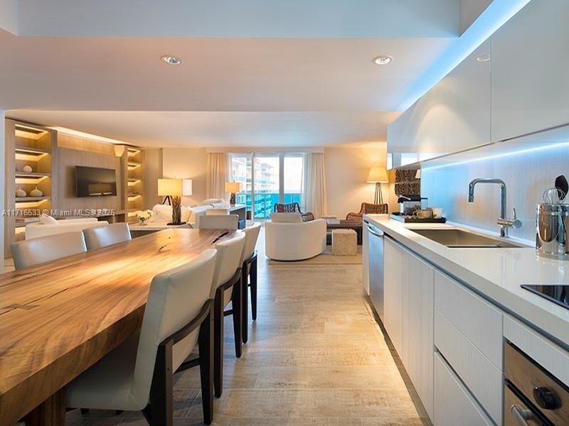 102 24th St, Unit 1540, Miami Beach, FL 33139 Photo