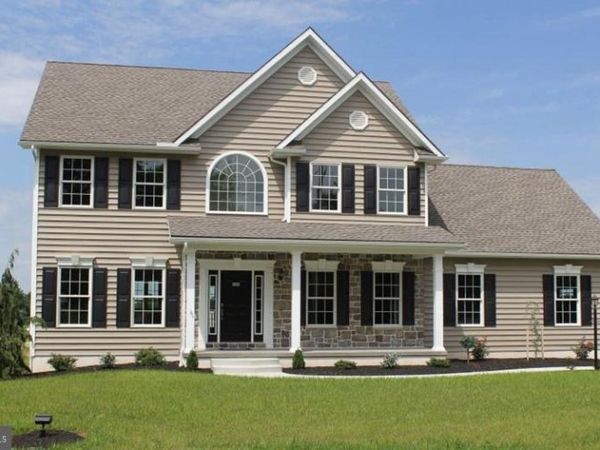 06 ROLLING MEADOW ROAD, LEBANON, PA 17046