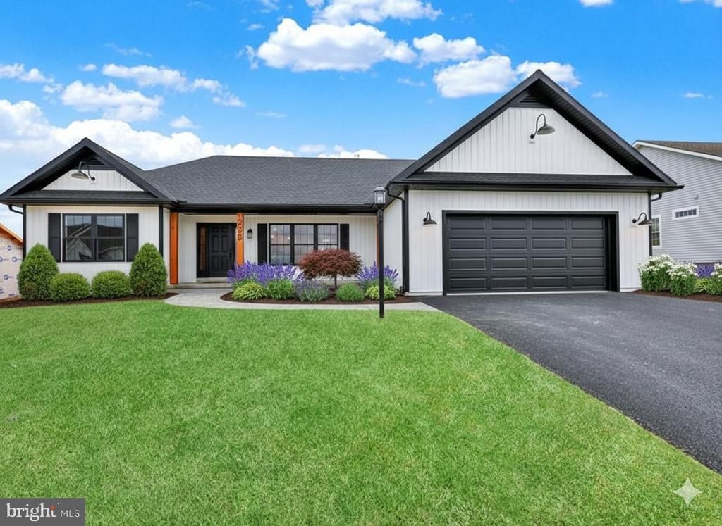 013 ROLLING MEADOW ROAD Lebanon, PA 17046