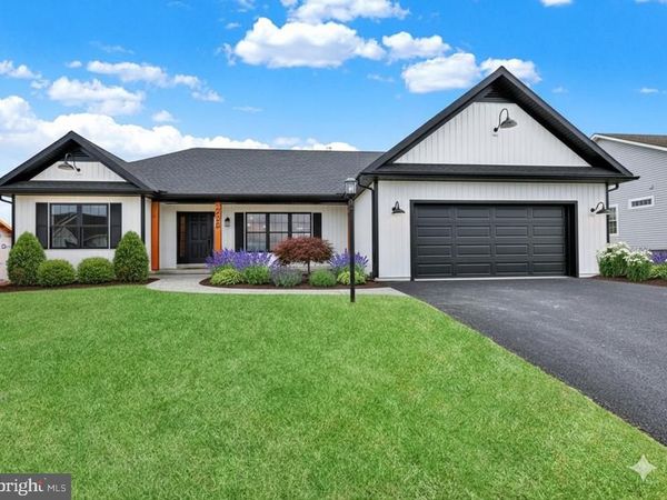 013 ROLLING MEADOW ROAD, LEBANON, PA 17046