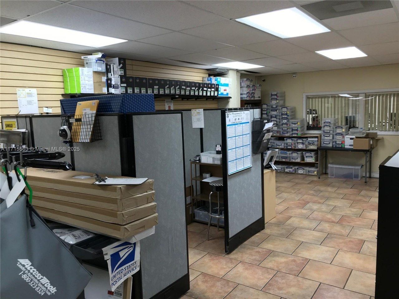 1628 NW 28th St, Miami, FL 33142 Photo