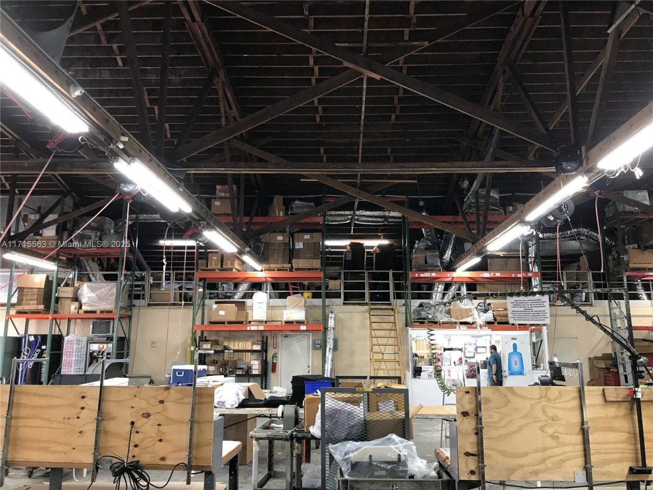 1628 NW 28th St, Miami, FL 33142 Photo