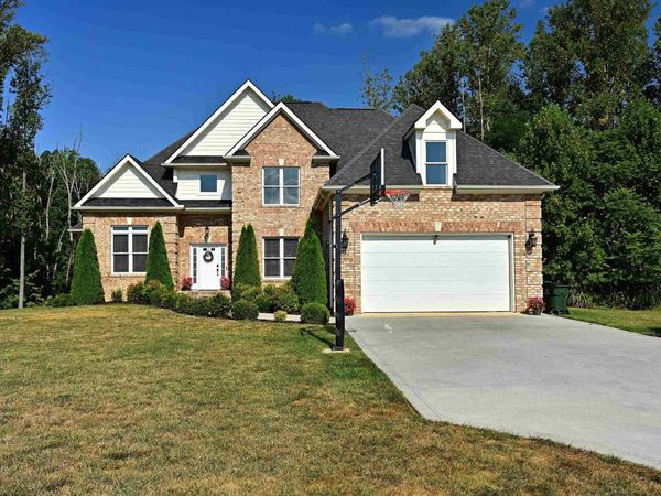 114 JASPERS LN, STUARTS DRAFT, VA 24477