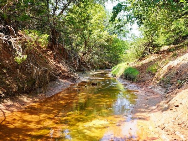 N 2360 Road, Thomas, OK 73669