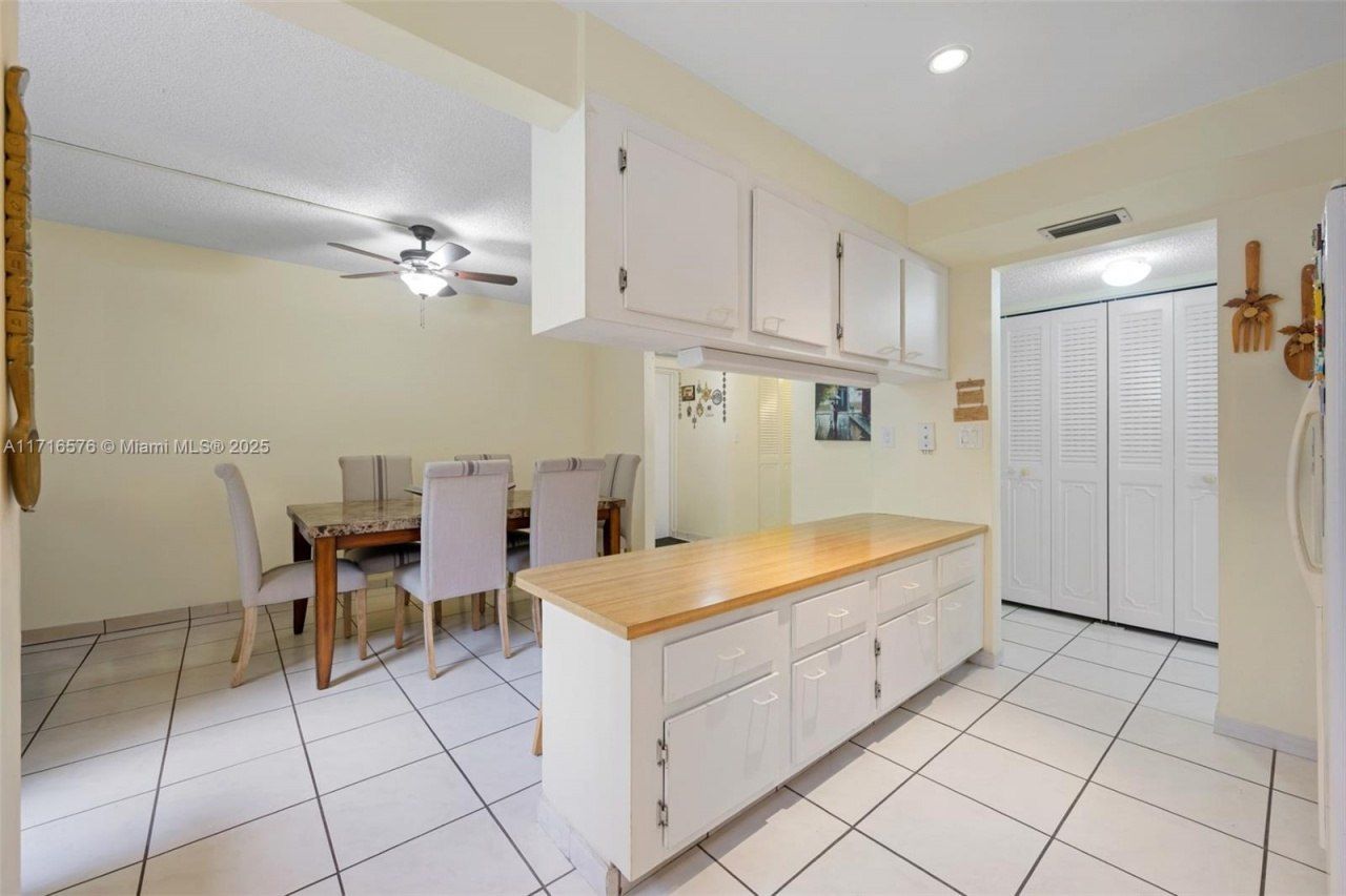 20401 NE 30th Ave, Unit 320-8, Aventura, FL 33180 Photo