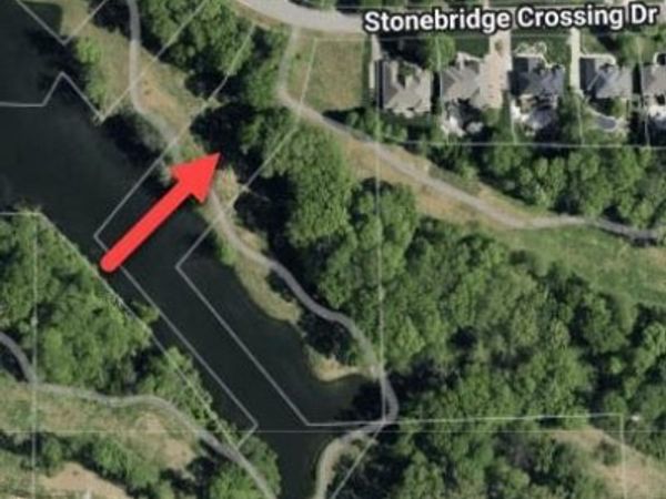 50 Stonebridge Crossing Drive, Maryville, IL 62062