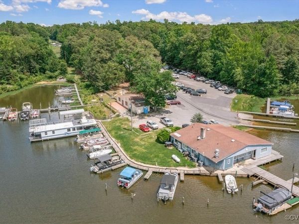 8631 River Road, South Chesterfield, VA 23803