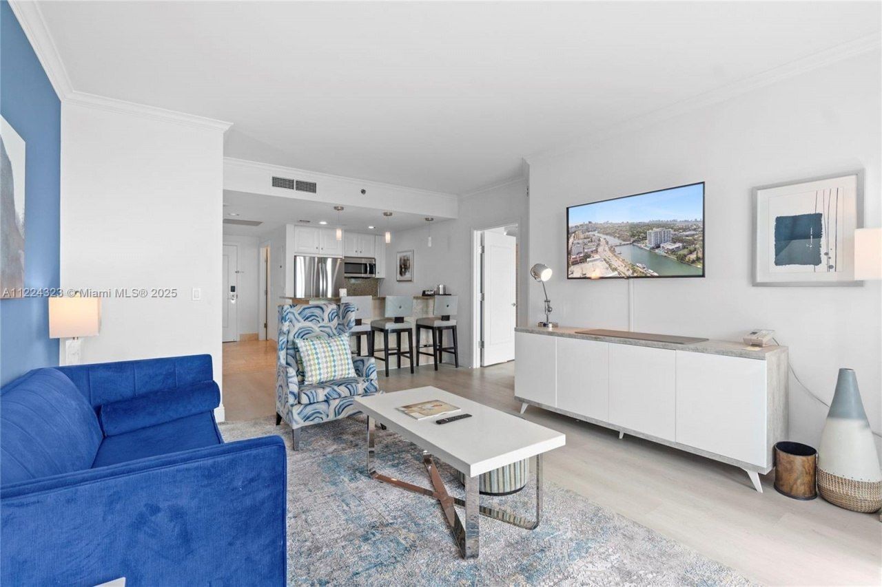 4401 Collins Av, Unit 2906/2908, Miami Beach, FL 33140 Photo