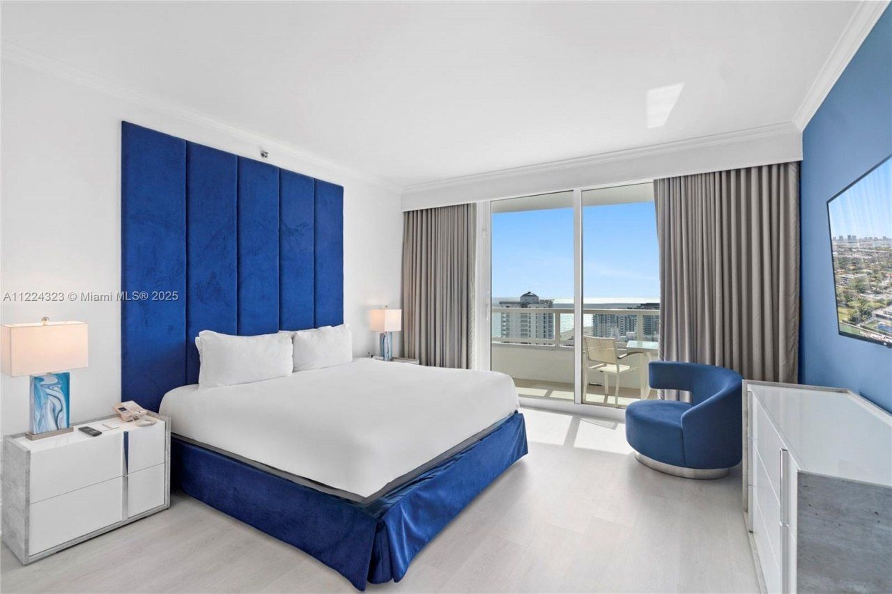 4401 Collins Av, Unit 2906/2908, Miami Beach, FL 33140 Photo