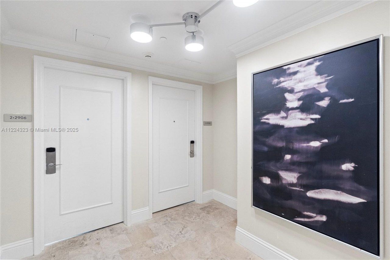 4401 Collins Av, Unit 2906/2908, Miami Beach, FL 33140 Photo